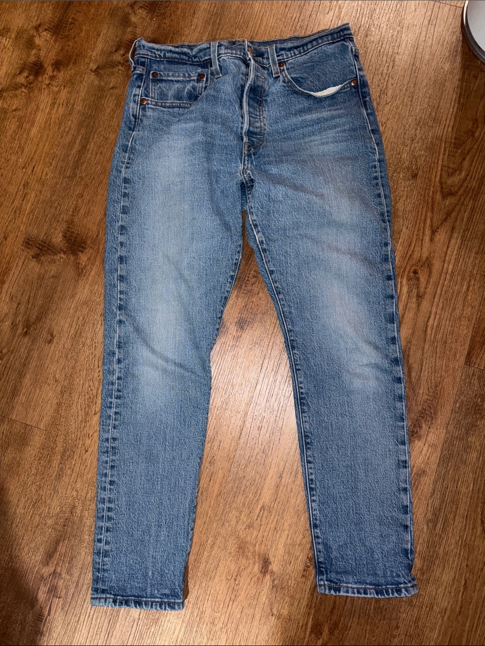 Levi's Light Blue Cropped Women's Jeans